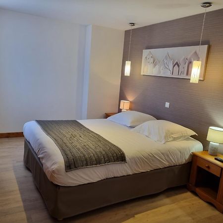 פונטרליה Hotel Saint-Pierre מראה חיצוני תמונה
