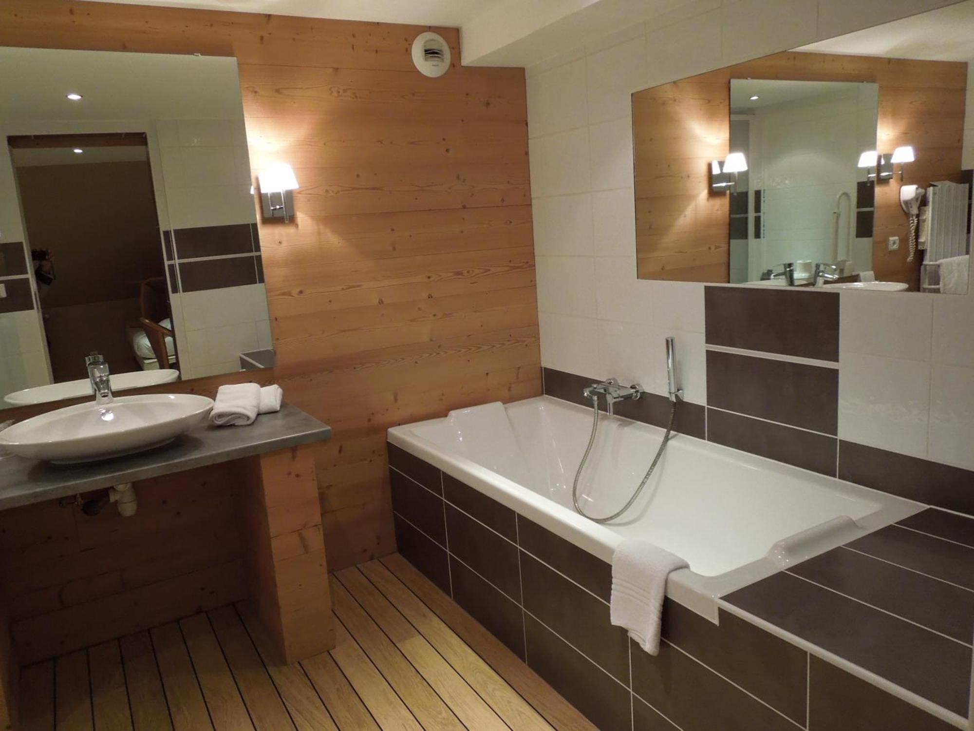 פונטרליה Hotel Saint-Pierre מראה חיצוני תמונה