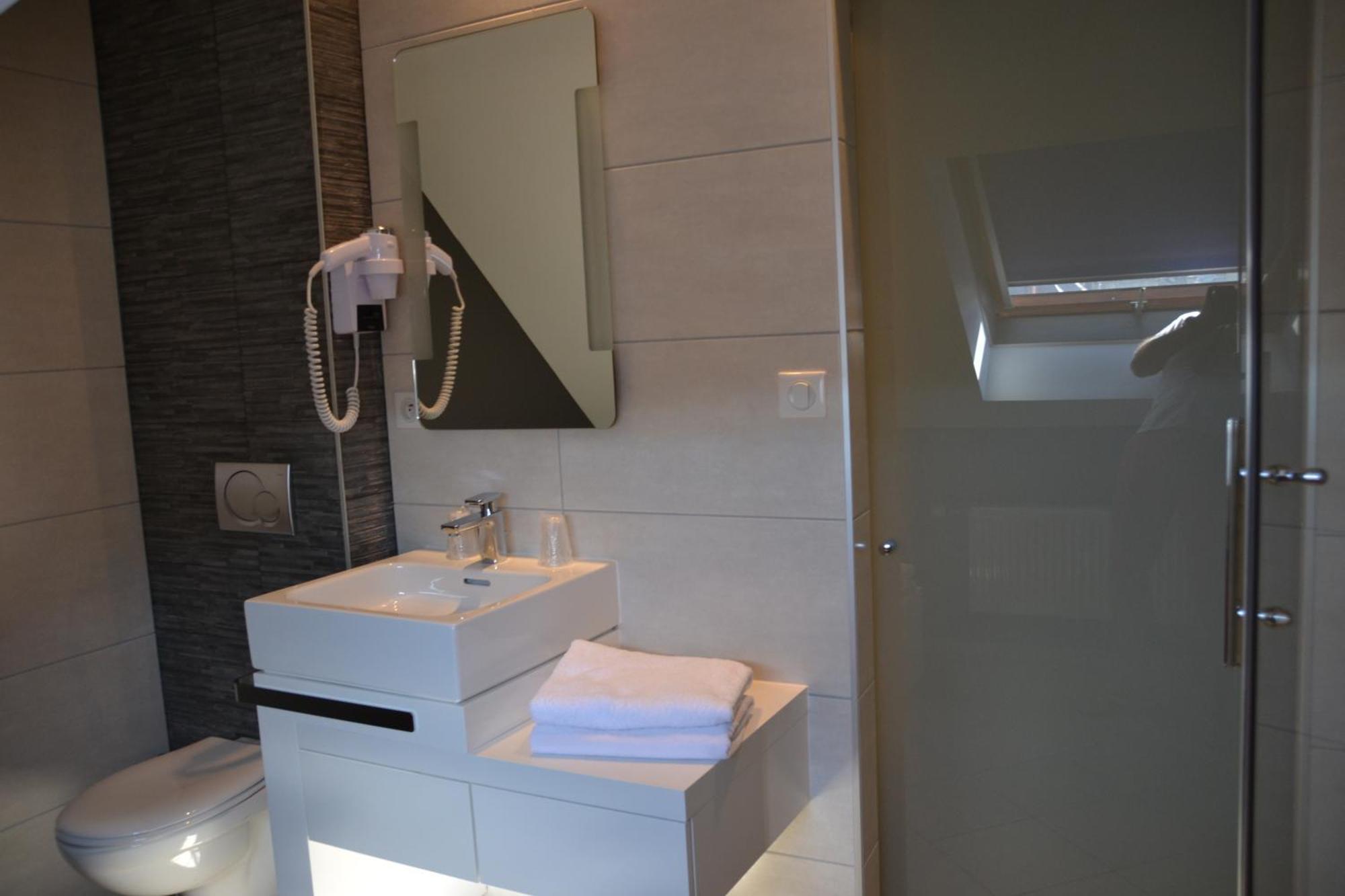 פונטרליה Hotel Saint-Pierre מראה חיצוני תמונה